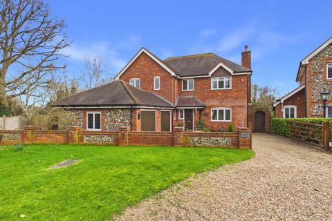 4 bedroom detached house for sale, Two Dells Lane, Ashley Green, Chesham, Buckinghamshire, HP5