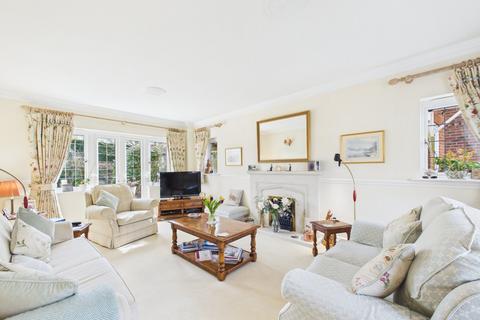 4 bedroom detached house for sale, Two Dells Lane, Ashley Green, Chesham, Buckinghamshire, HP5
