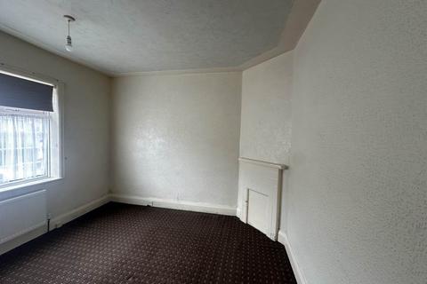 2 bedroom bungalow to rent, Ellison Street, Huddersfield, West Yorkshire, HD4
