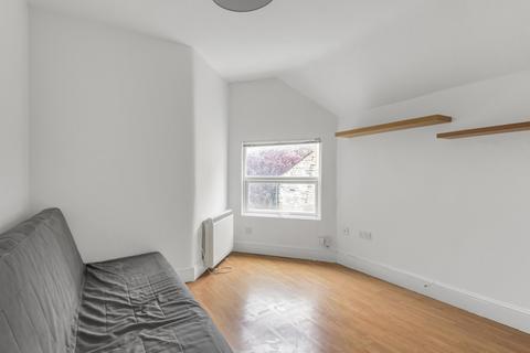 undefined, Tetherdown, London, N10