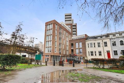 2 bedroom flat to rent, Maple Path, London E5