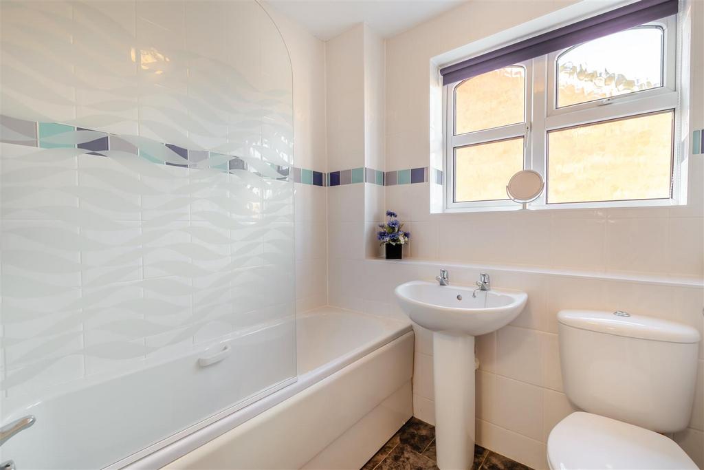 8680540-interior18.jpg