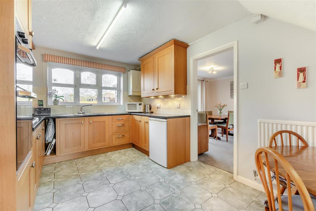 8680540-interior14.jpg