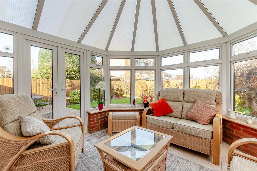 8680540-interior08.jpg