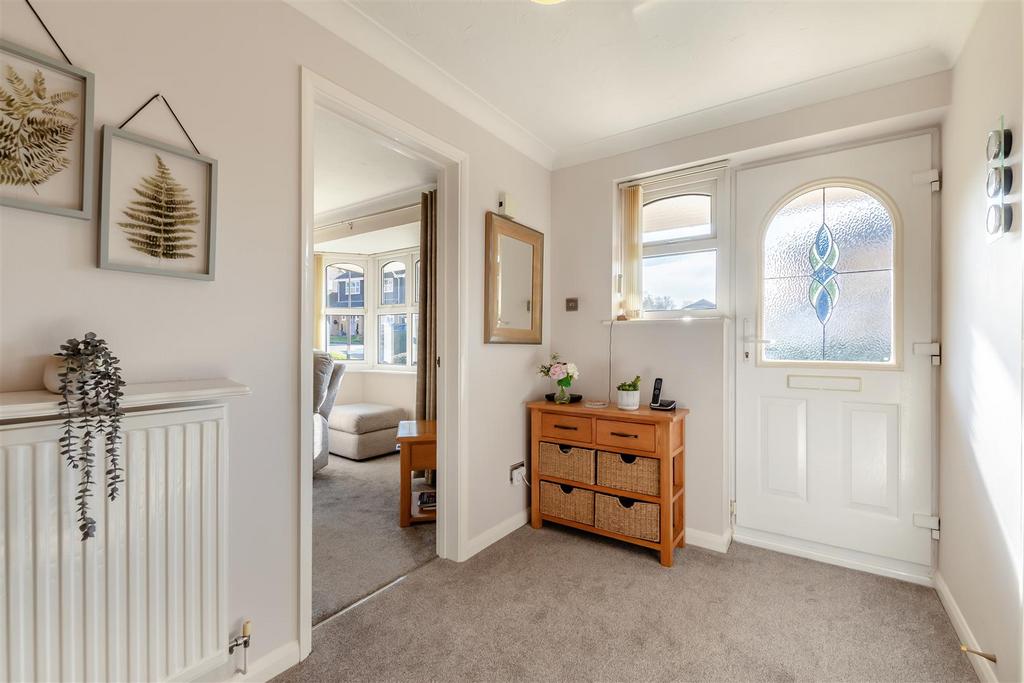 8680540-interior16.jpg