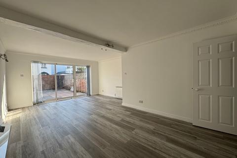 4 bedroom house to rent, 9 Le Clos Des Blanches, St Clement