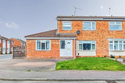 undefined, Lee Way, Raunds
