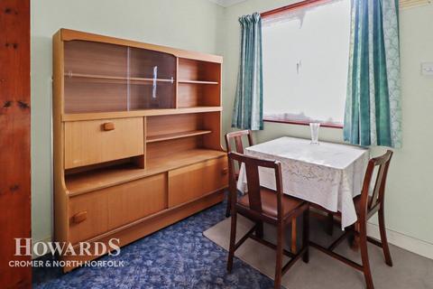 undefined, Cromer NR27
