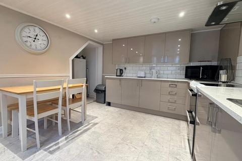 2 bedroom house for sale, Elgin Street, Whitby
