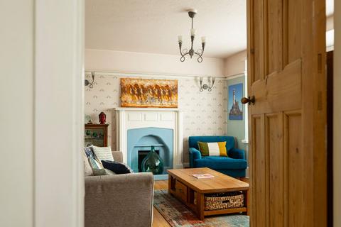 6 bedroom detached house for sale, Cliff End, Purley CR8