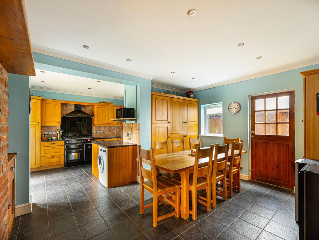 Kitchen &amp; Dining Area