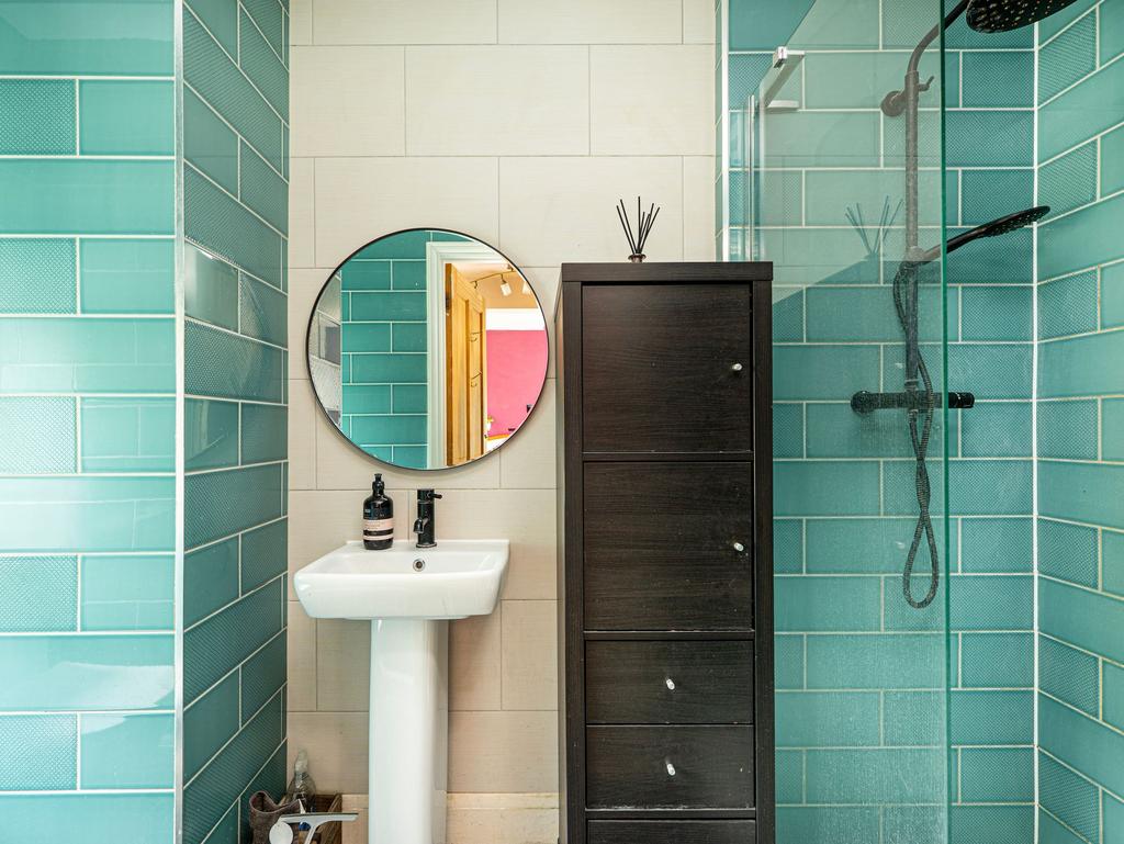 Bedroom &amp; En-suite