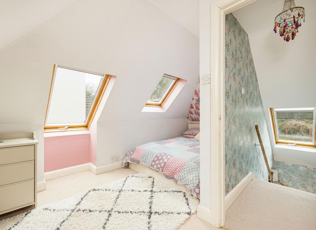 Top Floor Bedroom's