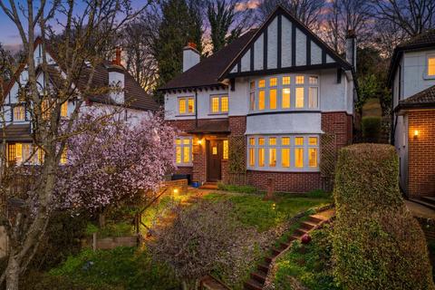 Cliff End, Purley CR8