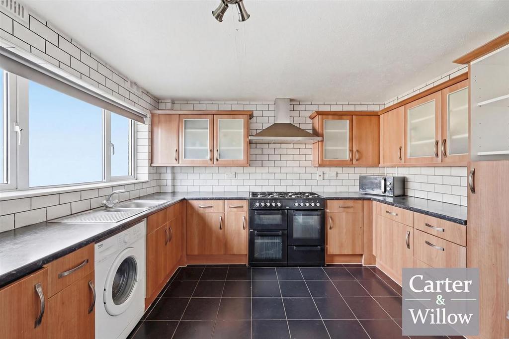 Kitchen / Dining