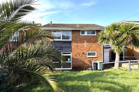 3 bedroom detached house for sale, Sylvan Avenue, East Cowes