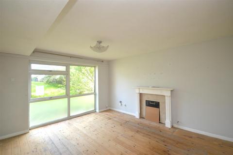 3 bedroom detached house for sale, Sylvan Avenue, East Cowes