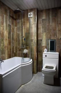 2 bedroom flat to rent, Saint Chad's Avenue, Leeds LS6