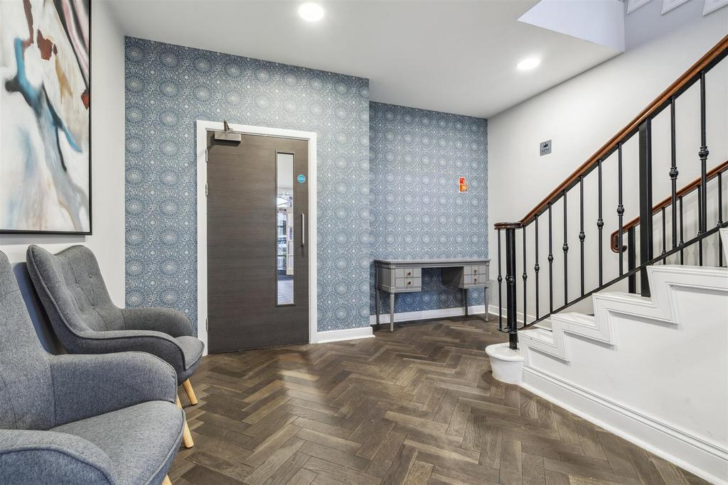 48 Royal House 18.jpg