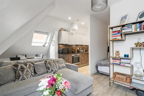 undefined, Homer Road, Solihull
