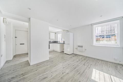 2 bedroom flat to rent, Dartmouth Road, Forest Hill, London, SE23