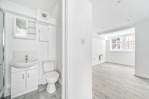 2 bedroom flat to rent, Dartmouth Road, Forest Hill, London, SE23