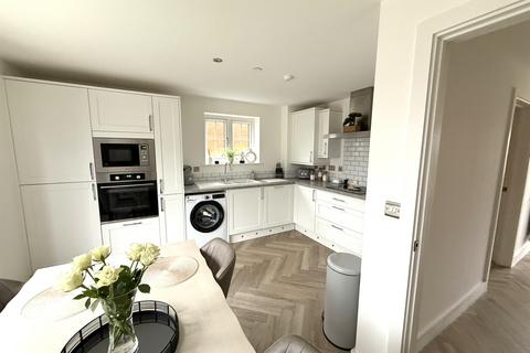 3 bedroom detached house for sale, Comin Y Coed, Tonyrefail, Porth
