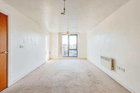 2 bedroom apartment for sale, Queensway, Redhill