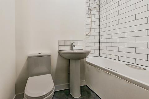 1 bedroom flat for sale, Bonehurst Road, HORLEY