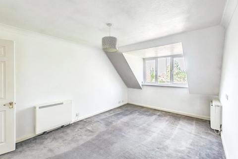 1 bedroom flat for sale, Bonehurst Road, HORLEY