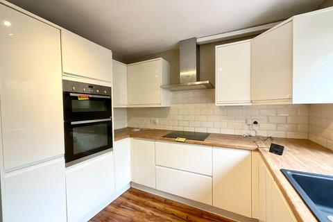 3 bedroom terraced house for sale, Leaswood Close, Newcastle, ST5