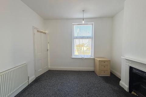 2 bedroom terraced house to rent, Gipsy Lane