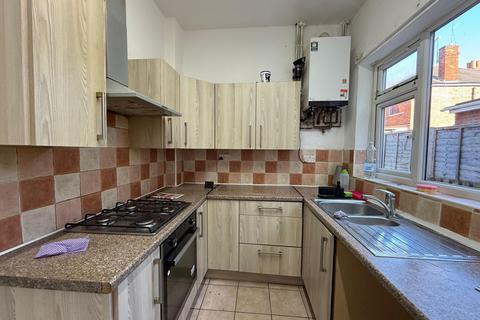 2 bedroom terraced house to rent, Gipsy Lane
