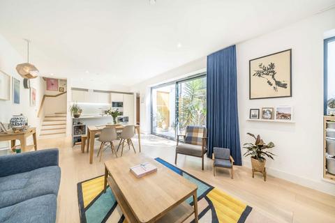 3 bedroom house for sale, Westcote Road, London SW16