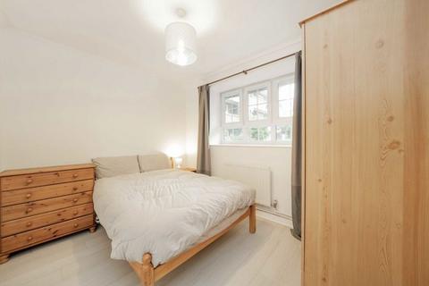 2 bedroom flat for sale, Falmouth Road, London SE1