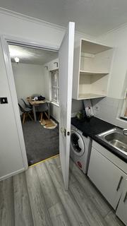 2 bedroom flat to rent, Wembley, HA0