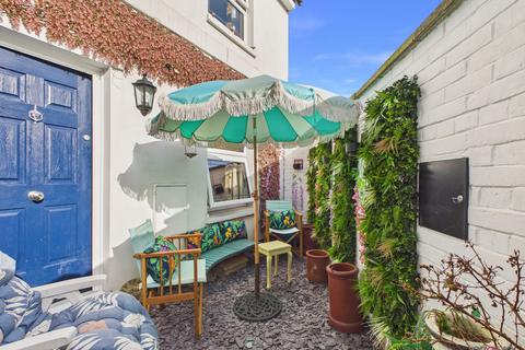 undefined, New Street, Cheltenham GL50