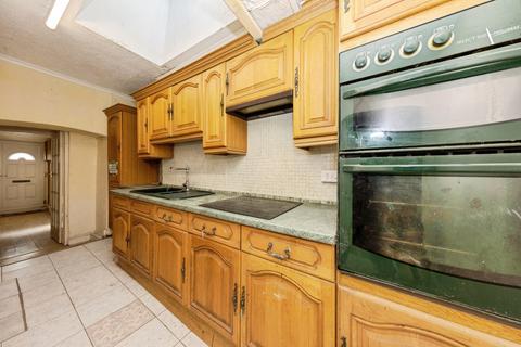 3 bedroom terraced house for sale, Barn Road, Carmarthenshire SA31