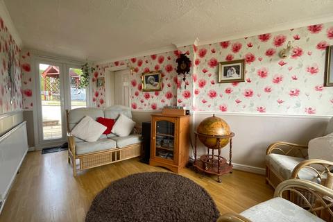 3 bedroom semi-detached house for sale, Eastfield View, Newport NP18