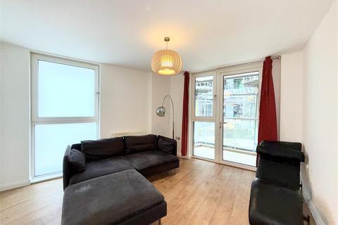 1 bedroom flat for sale, Coppermill Heights, Hale Village