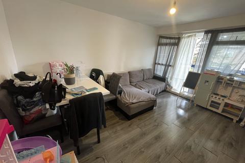 2 bedroom flat to rent, Daubeney Road, London E5