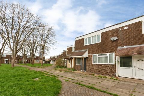 undefined, Chaucer Road, Farnborough, GU14