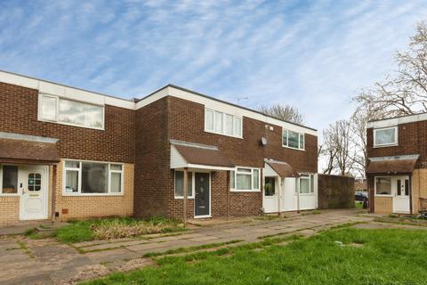 undefined, Chaucer Road, Farnborough, GU14
