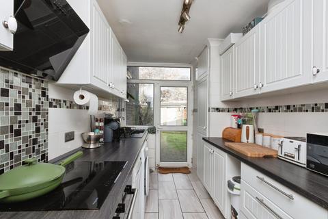 undefined, Chaucer Road, Farnborough, GU14