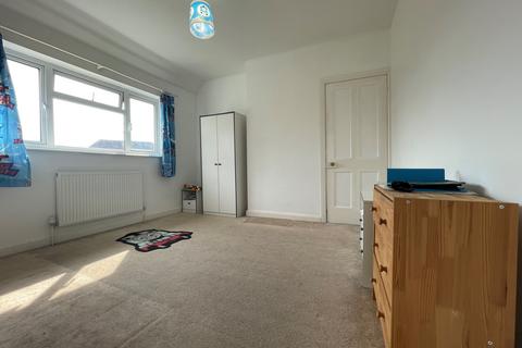3 bedroom house to rent, Rancliffe Crescent, Leicester, LE3