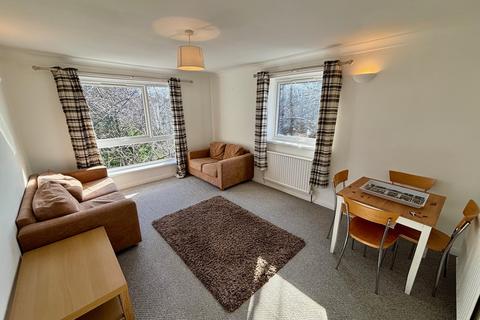 2 bedroom apartment to rent, Greystoke Gardens, Newcastle upon Tyne, NE2
