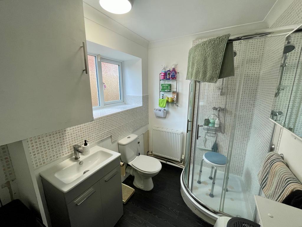 Ground Floor Bathroom