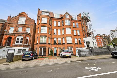 2 bedroom flat to rent, Canfield Gardens, London, NW6