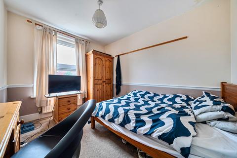 3 bedroom terraced house for sale, Harold Road, Hampshire PO4