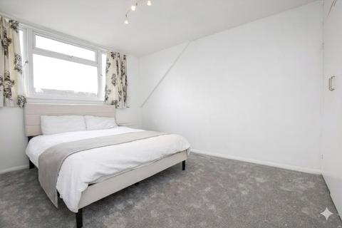 undefined, Birch Close, Romford RM7